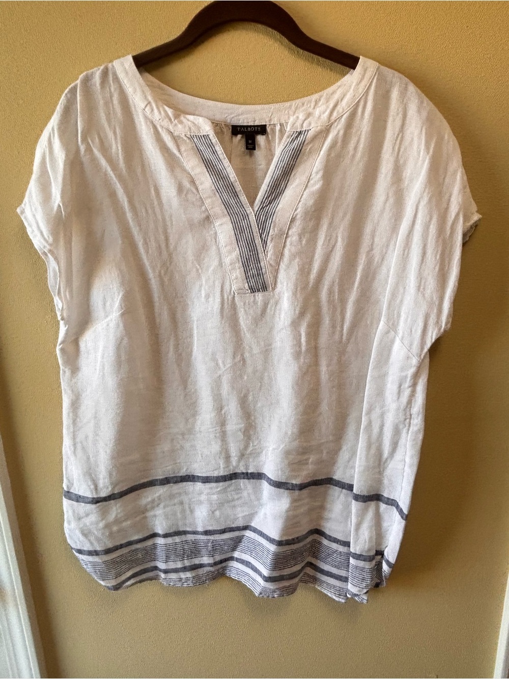 Talbots White Linen Resort Blouse with Blue Accents sz M